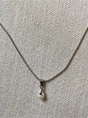 Elegant Pearl Necklace